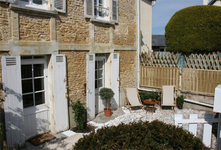 Maison familiale caract�re, Normandie, Calvados, Courseulles-sur-Mer, plages d�barquement, charme, calme, enfants, 6 personnes, location saisonni�re, vacances